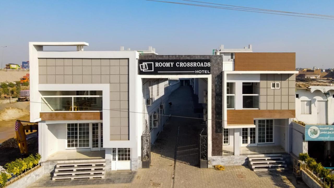 Roomy Crossroads Hotel, Peshawar Luaran gambar