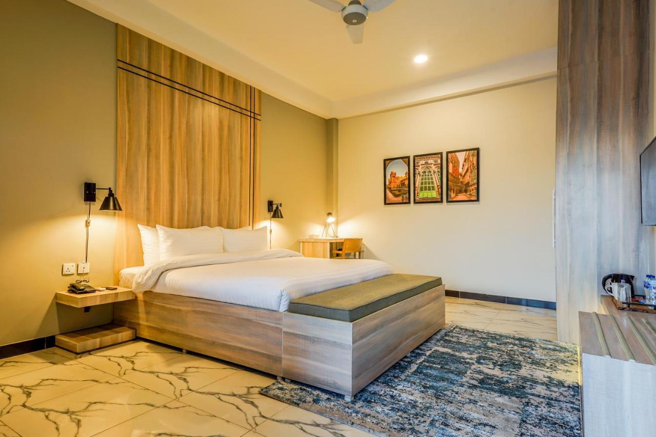 Roomy Crossroads Hotel, Peshawar Luaran gambar