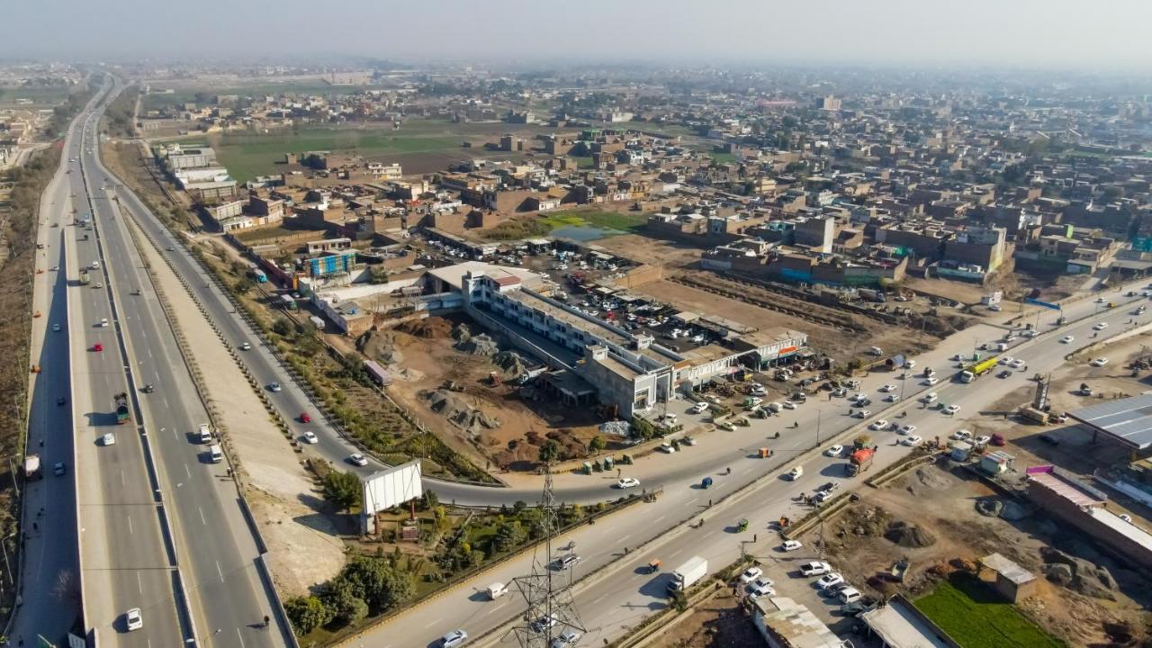 Roomy Crossroads Hotel, Peshawar Luaran gambar