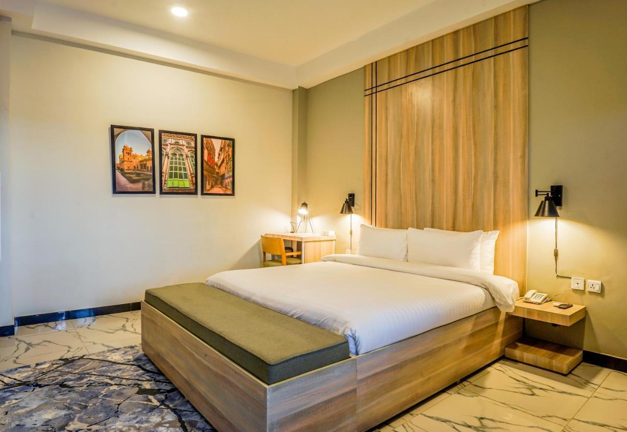 Roomy Crossroads Hotel, Peshawar Luaran gambar