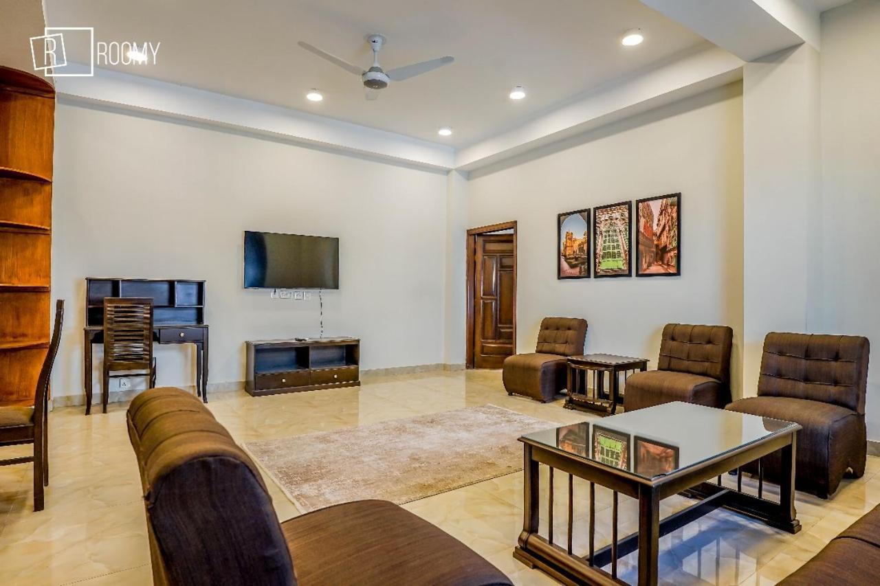 Roomy Crossroads Hotel, Peshawar Luaran gambar