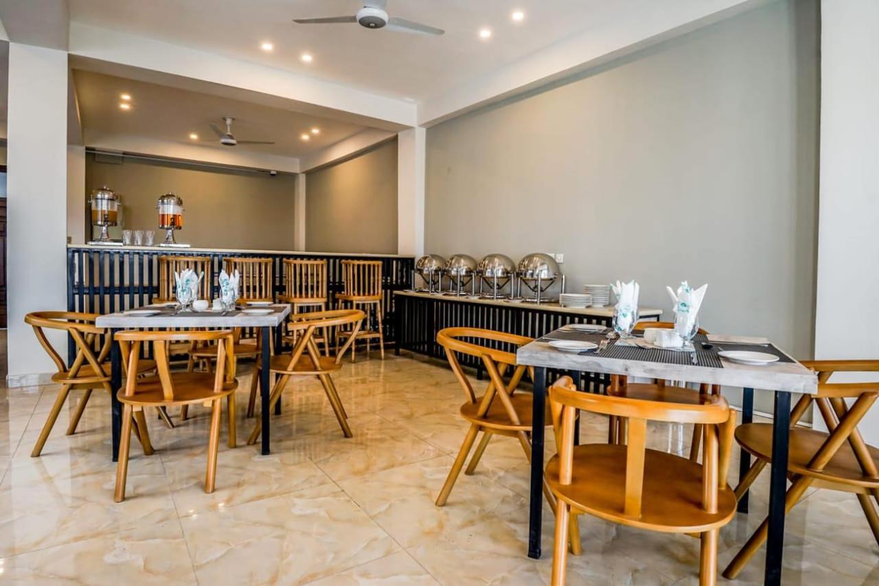 Roomy Crossroads Hotel, Peshawar Luaran gambar